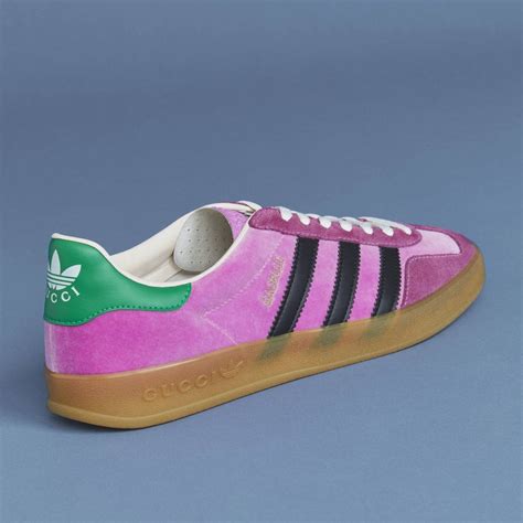 pink gucci gazelle